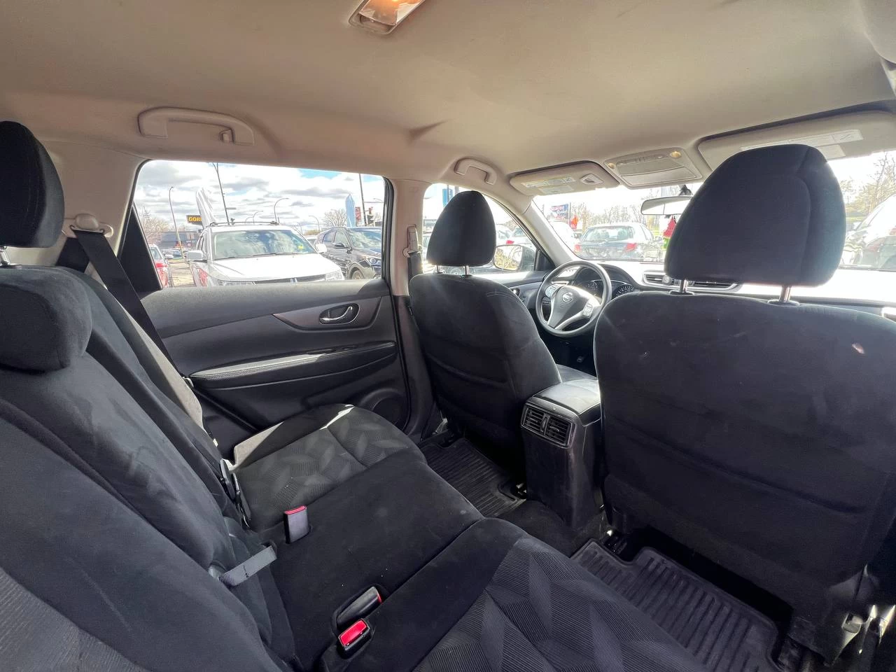 2016 Nissan Rogue SV**AWD**CAMERA DE RECULE**SIEGES CHAUFFNATS**Mags** Image principale