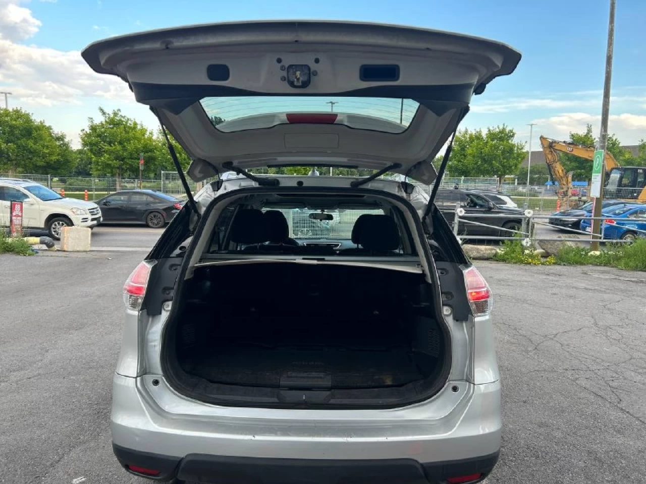 2015 Nissan Rogue SV**AWD**TOIT OUVRANT PANORAMIQUE**CAMERA DE RECULE**SIEGES CHAUFFNATS**Mags** Image principale