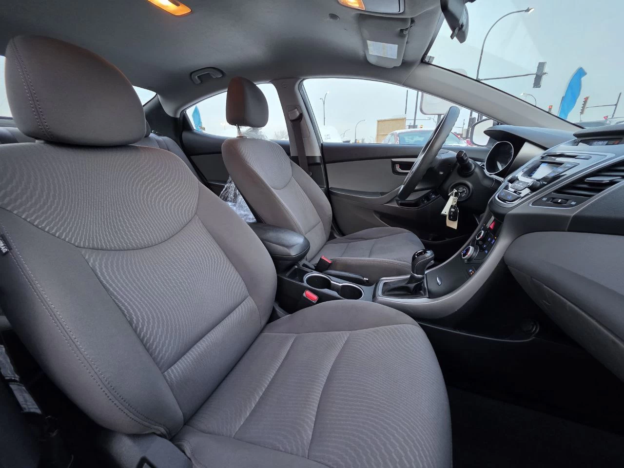 2014 Hyundai Elantra GL**SAAQ CERTIFIEE**SIEGES CHAUFFANTS** Image principale
