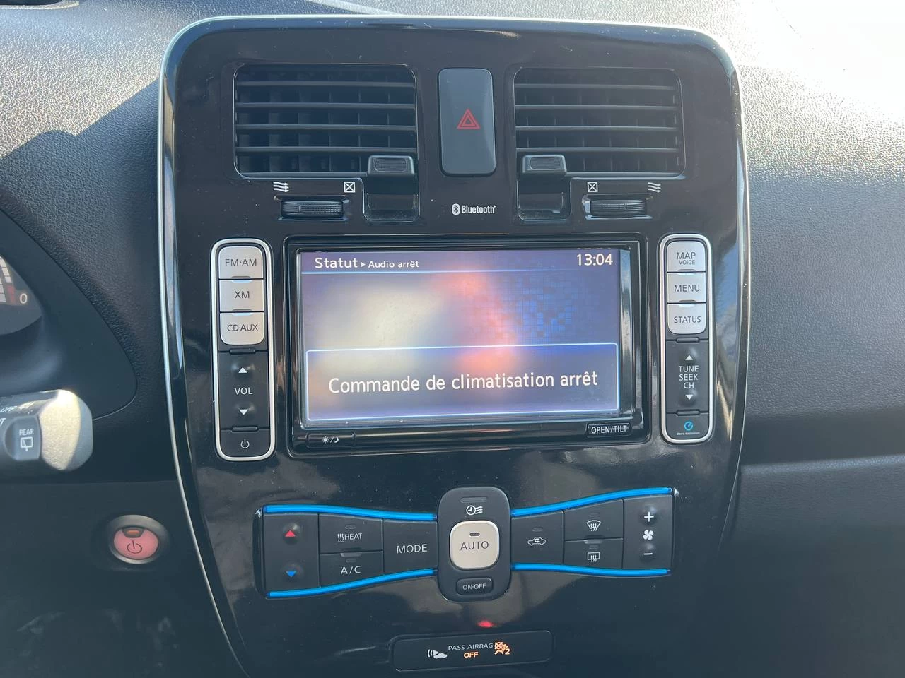 2014 Nissan LEAF SV**JAMAIS ACCIDENTEE**CAMERA DE RECUL**Navi**SIEGES CHAUFFANTS Avant et ArriÈre**Volant Chauffant**Mags**Un Proprietaire** Image principale