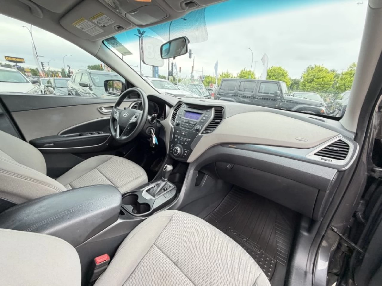 2016 Hyundai Santa Fe Sport JAMAIS ACCIDENTEE**SAAQ CERTIFIEE**UNE SEULE PROPRIO**2.4L**SIEGES CHAUFFANTS**MAGS**EN SPECIAL** Image principale