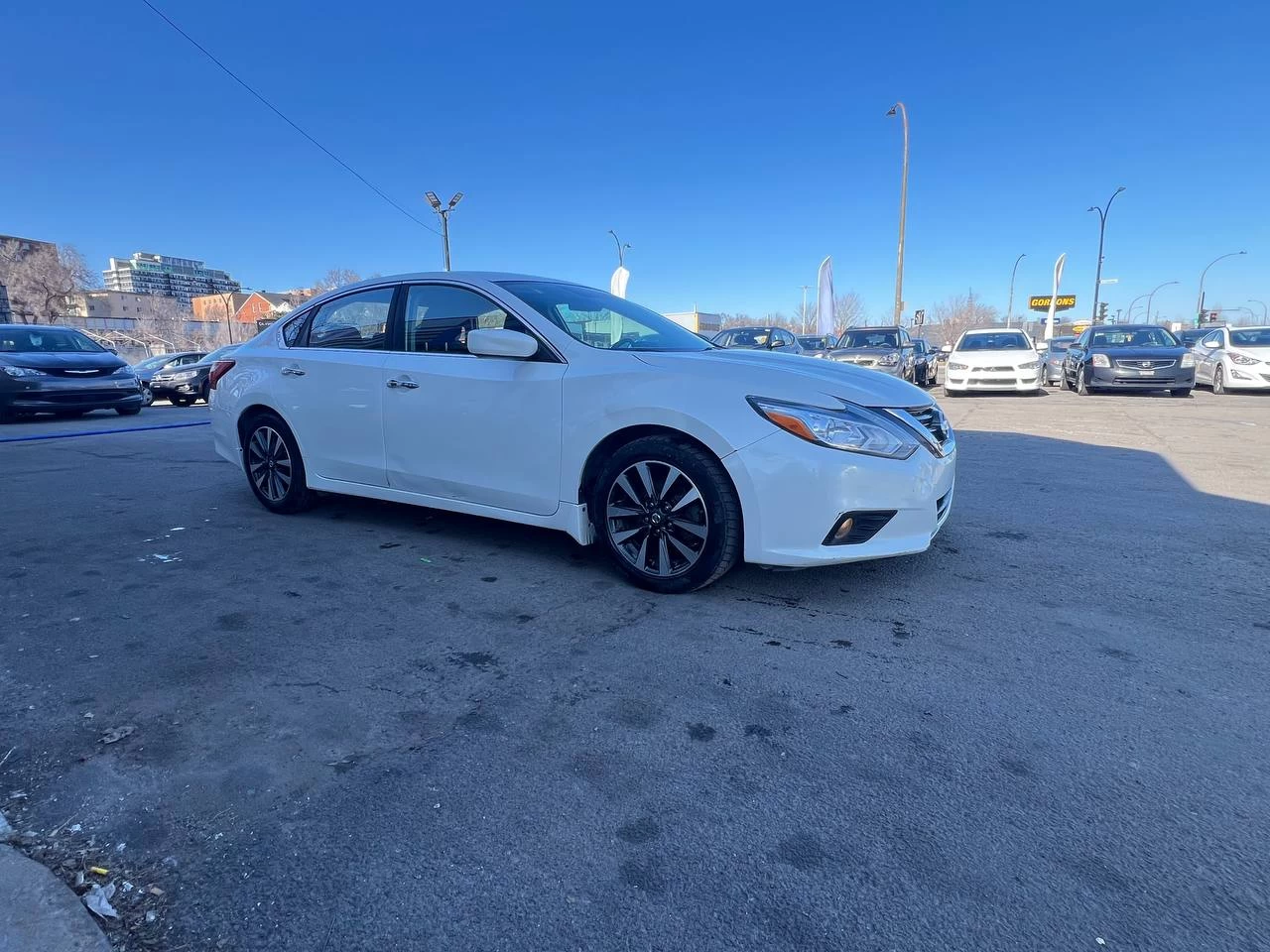 2016 Nissan Altima 2.5**Camera de recul**ALERTE ANGLE MORT**SIEGES CHAUFFANTS**MAGS**PUSH TO START** Image principale