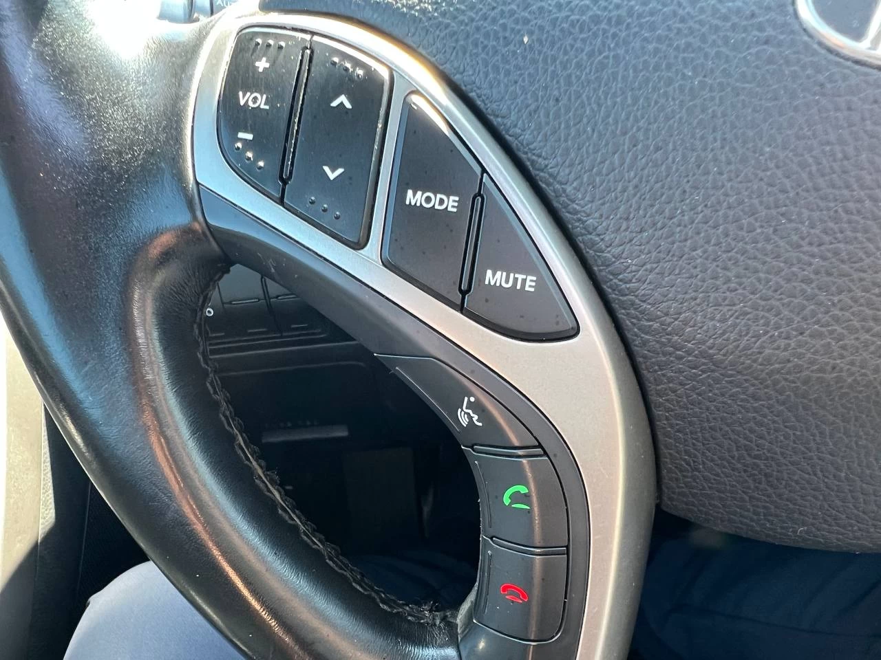 2013 Hyundai Elantra GT SE**SAAQ CERTIFIEE**TOIT OUVRANT PANORAMIQUE**Sieges en Cuir**SIEGES CHAUFFNATS**MAGS** Image principale