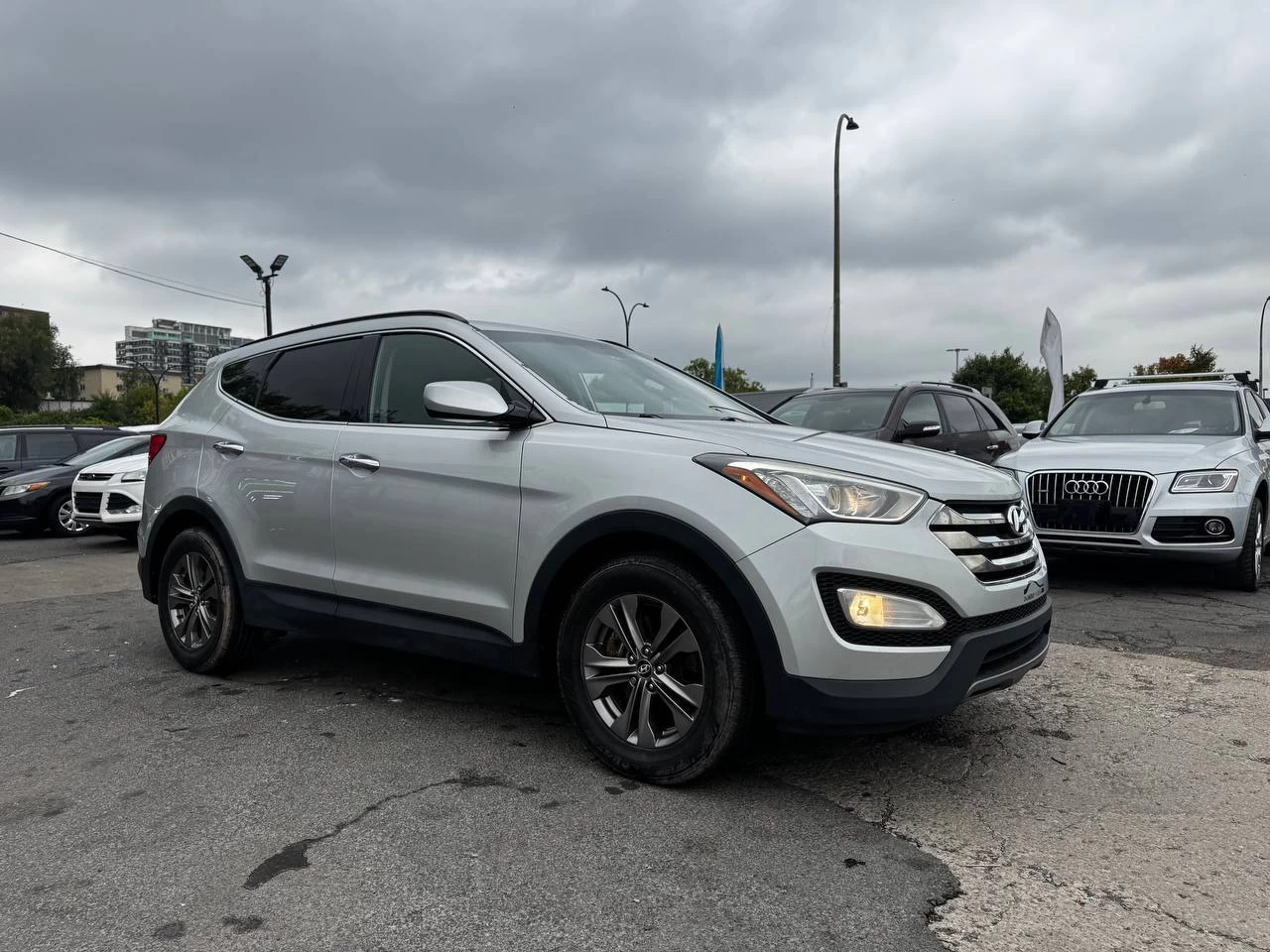 2014 Hyundai Santa Fe Sport Premium**Jamais Accidente**SIEGES CHAUFFNATS AVANT ET ARRIERE**VOLANT CHAUFFNATS**Financement 1Ère, 2e et 3e chance !! 100% ApprouvÉ Image principale