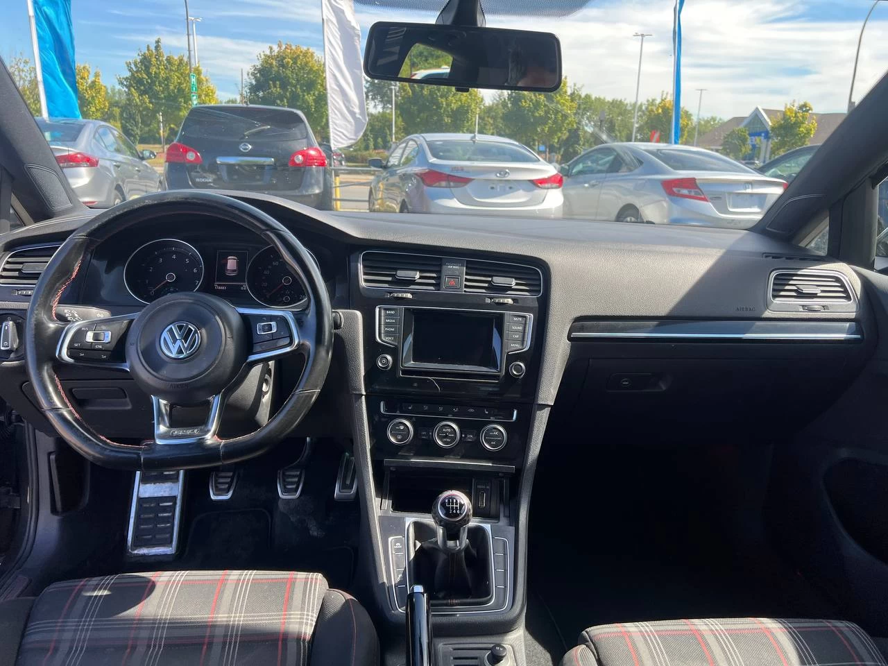 2015 Volkswagen Golf GTI**COUP**SIEGES CHAUFFANTS**MAGS** Main Image