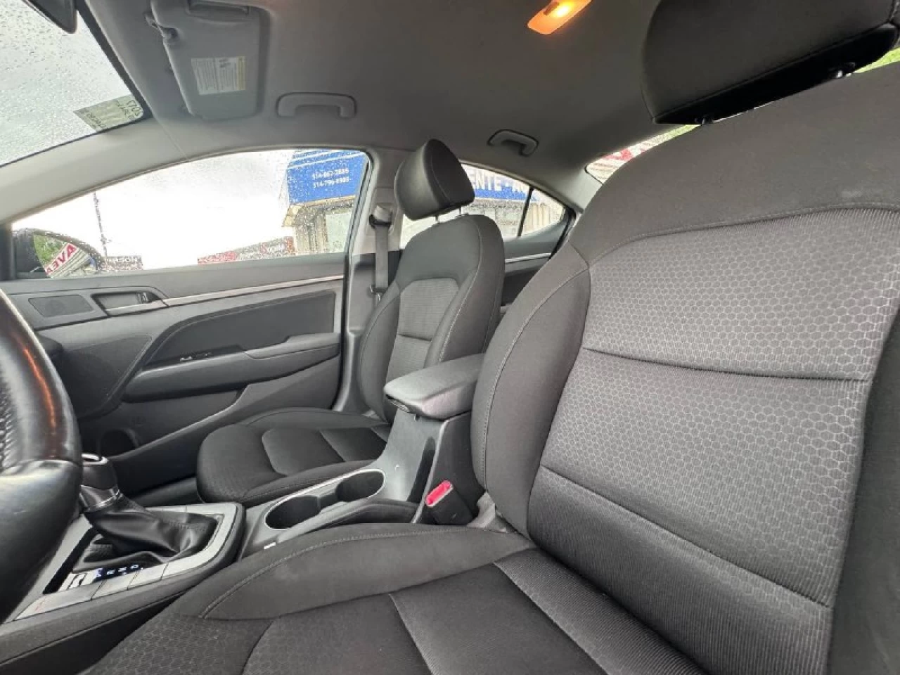 2017 Hyundai Elantra GL Image principale