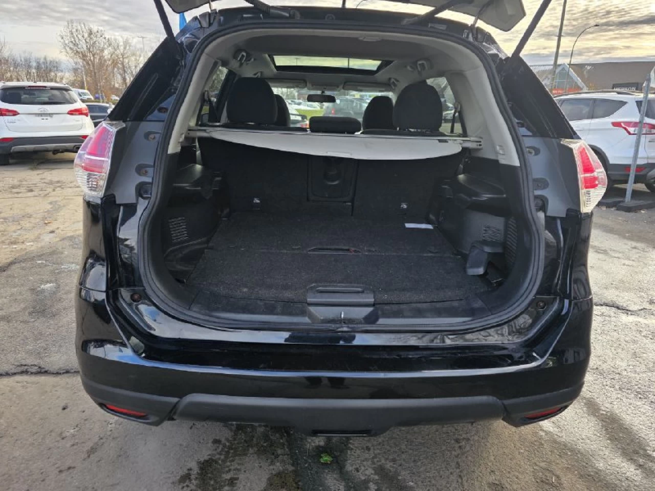 2014 Nissan Rogue **SV**JAMAIS ACCIDENTEE**SAAQ CERTIFIEE**TOIT PANORAMIQUE**CAMERA DE RECUL**SIEGES CHAUFFANTS**MAGS** Main Image