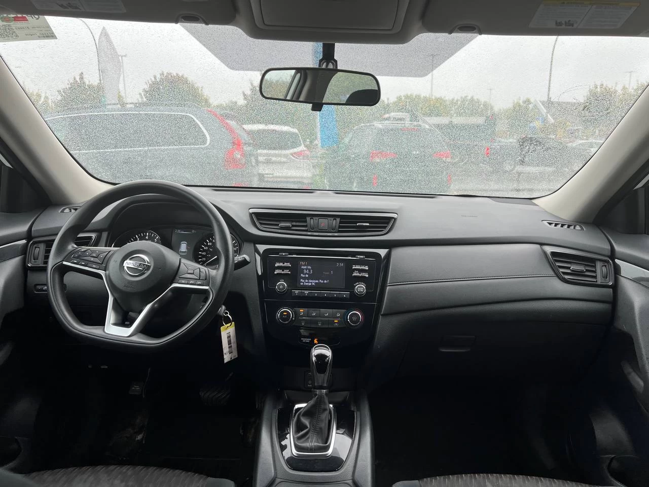 2017 Nissan Rogue SV**Jamais Accidente**CAMERA DE RECULE**SIEGES CHAUFFNATS** Image principale