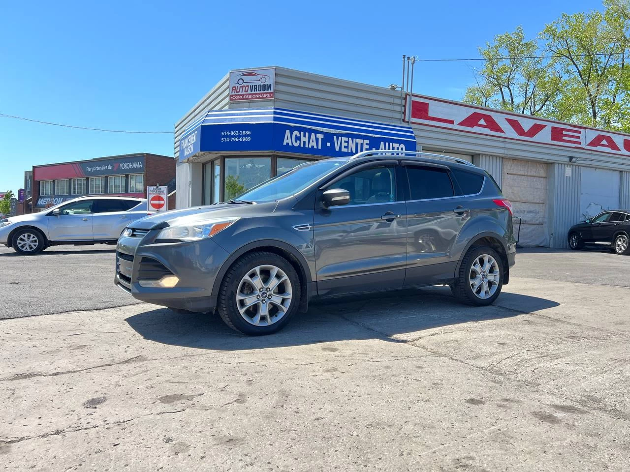 2015 Ford Escape Titanium**AWD** Jamais accidente**Toit Ouvrant**CamÉra de Recul**SIEGES EN CUIR**Navigation**SIEGES CHAUFFANTS**dÉmarrage À distance**MAGS** Image principale