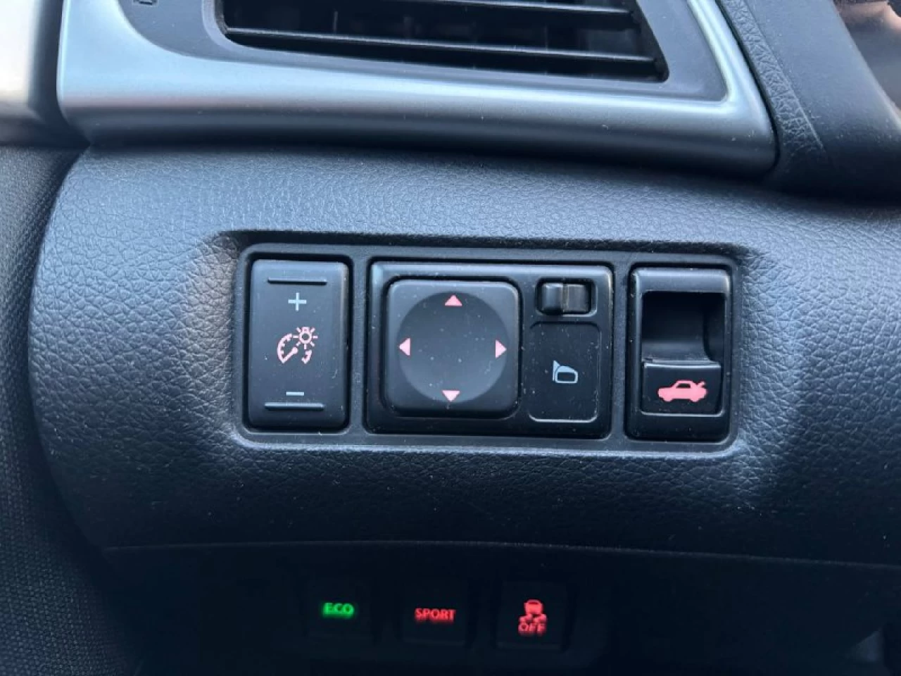 2017 Nissan Sentra S**Jamais accidente** Image principale