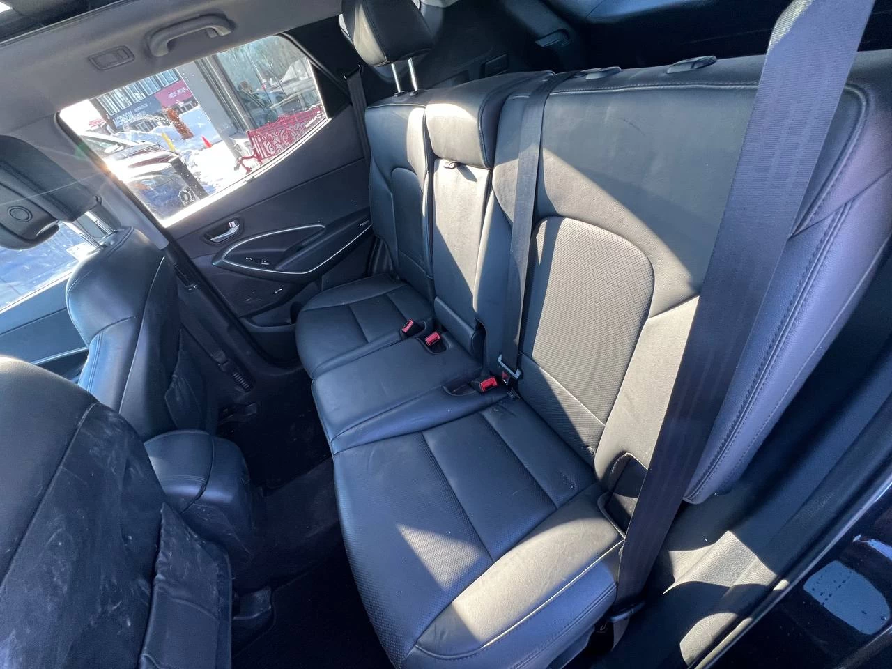 2017 Hyundai Santa Fe Sport Limited**AWD**TOIT OUVRANT PANORAMIQUE**SIEGE EN CUIR**CAMERA DE RECUL**SIEGES CHAUFFNATS AVANT ET ARRIERE**Siege Ventile**Volant Chauffant**Alerte d'angle Mort**MAGS** Image principale