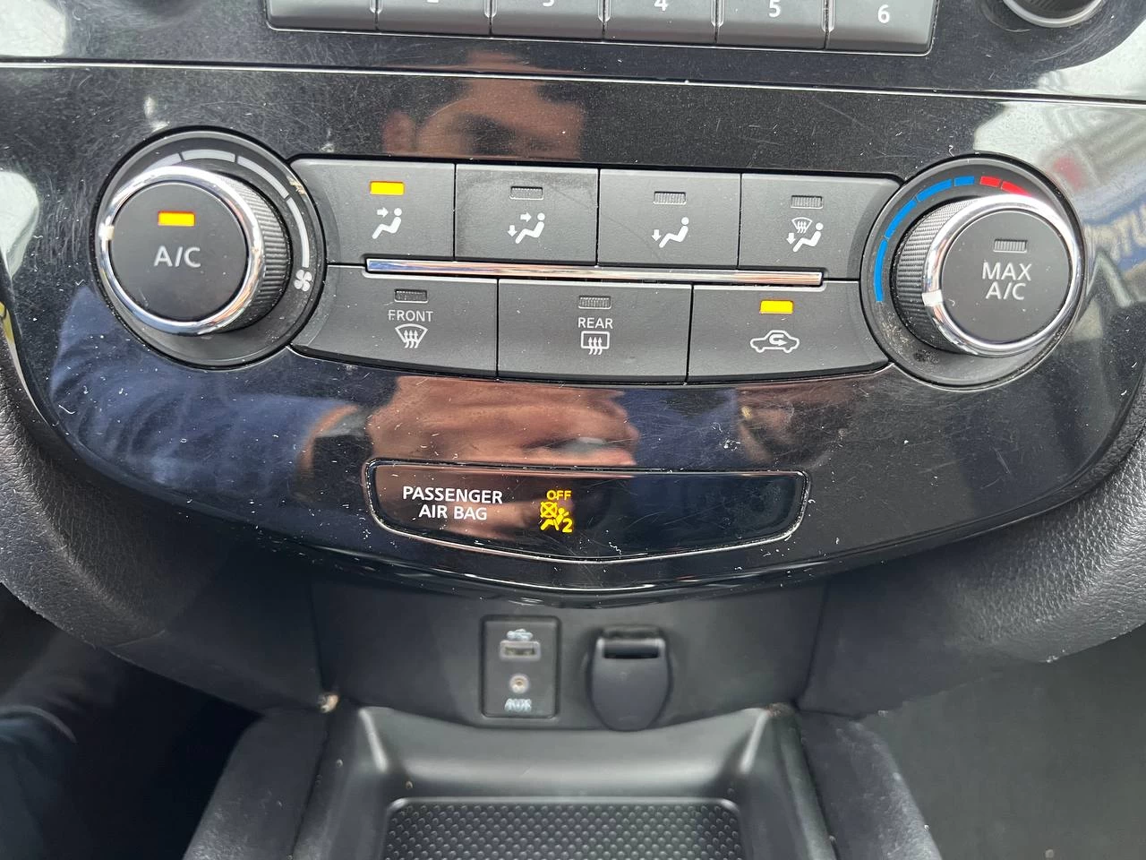 2017 Nissan Rogue SV**Jamais Accidente**CAMERA DE RECULE**SIEGES CHAUFFNATS** Image principale