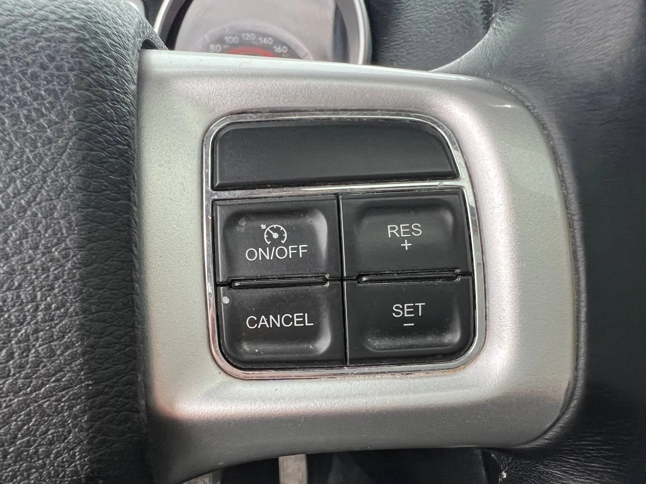 2017 Dodge Journey SXT**TOIT OUVRANT**CAMERA DE RECUL**SIEGES CHAUFFNATS**NAVIGATION**MAGS** Image principale