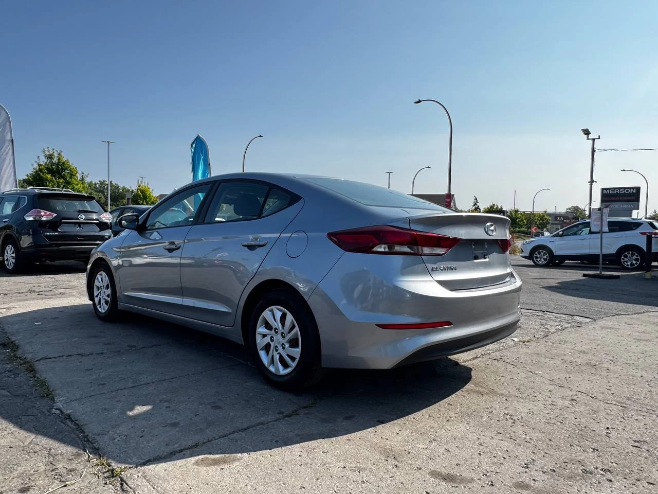 2017 Hyundai Elantra LE**SAAQ CERTIFIEE**SIEGES CHAUFFNATS**MODE ECHO** Main Image