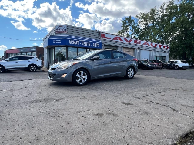 Hyundai Elantra GLS**Jamais accidente**Un Propriétaire**Toit Ouvrant**SIEGES CHAUFFANTS**SIEGES CHAUFFANTS ARRIERE**MAGS** 2013