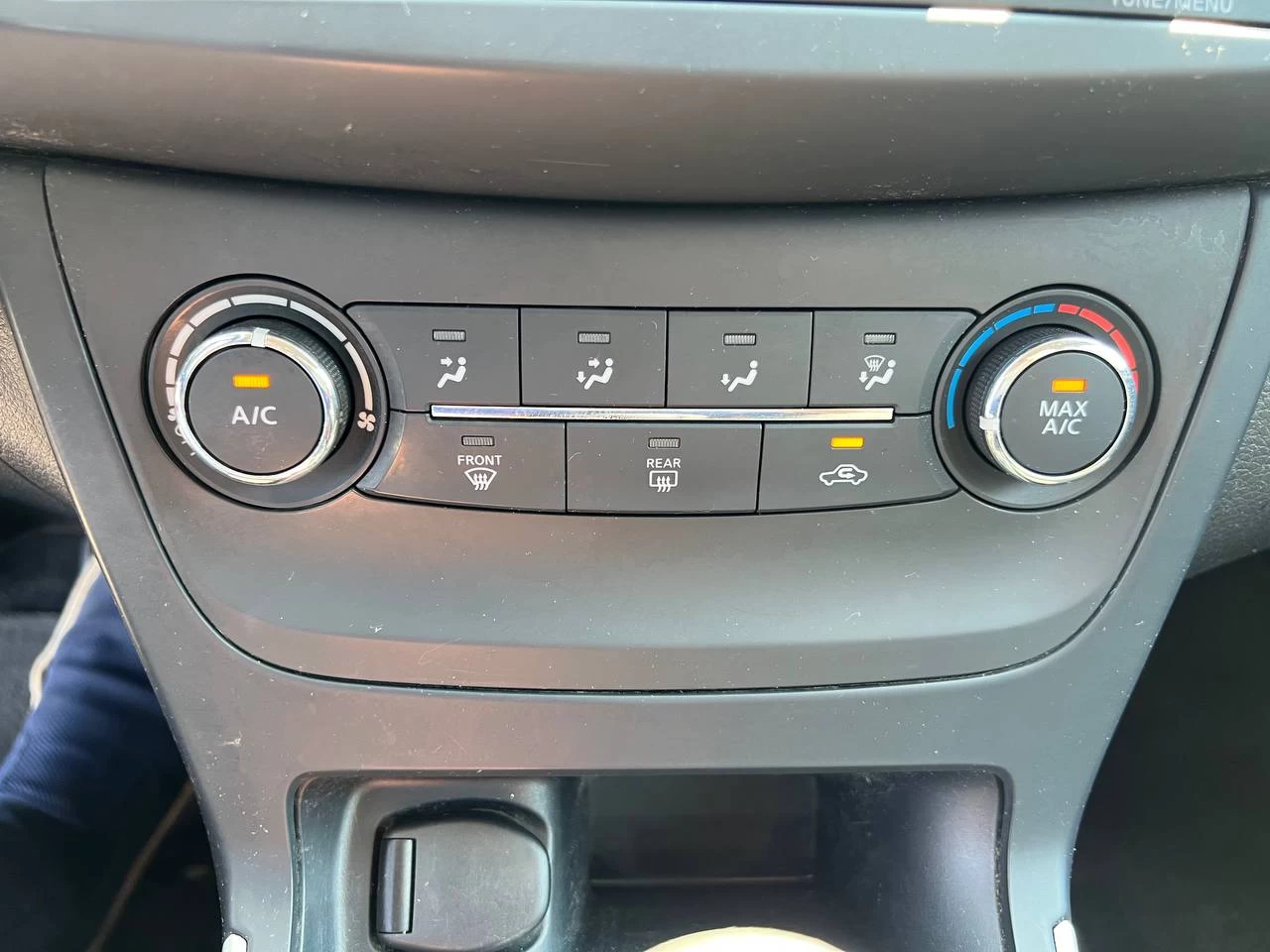 2017 Nissan Sentra S** Main Image
