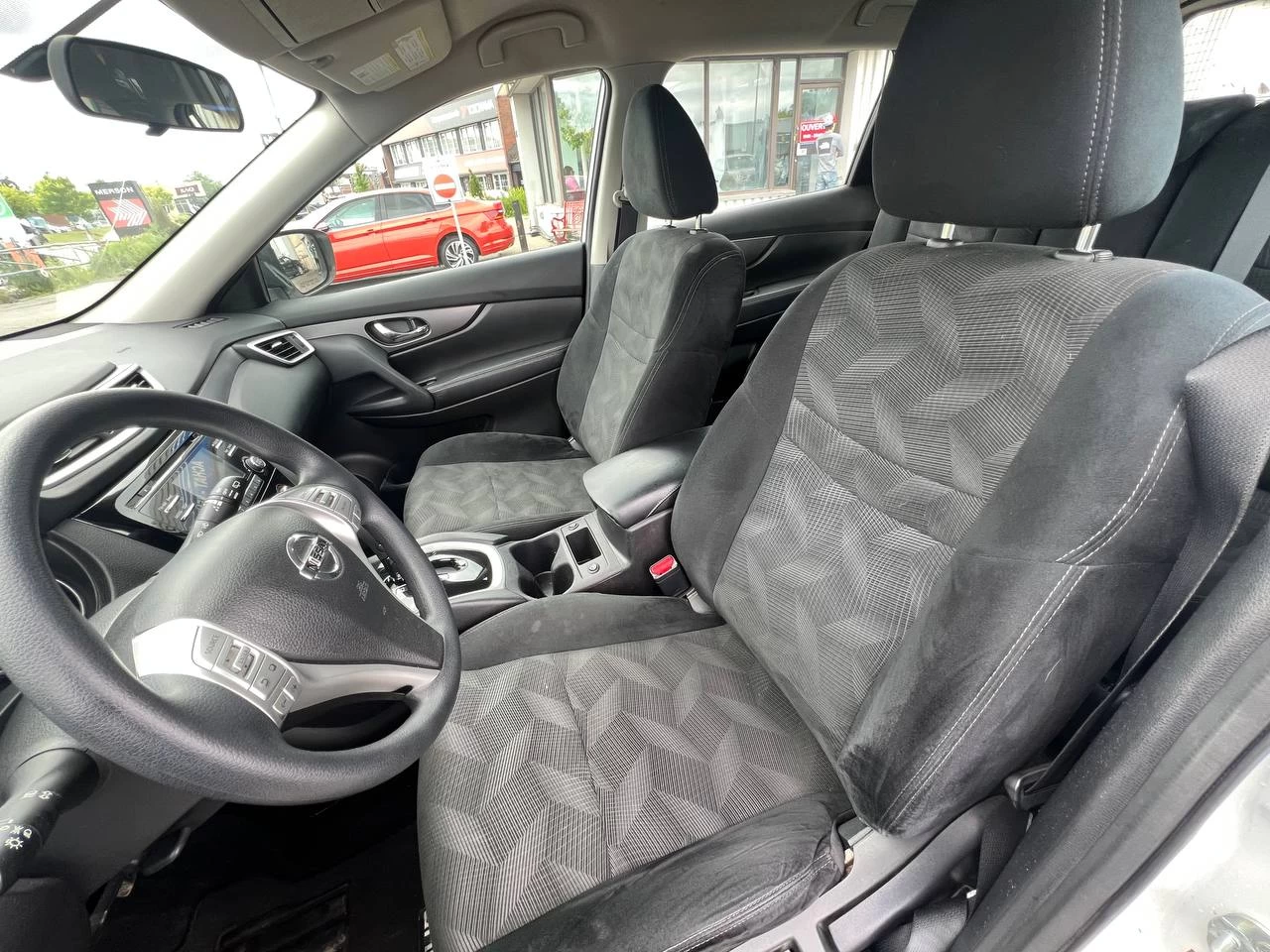 2015 Nissan Rogue SV**Jamais accidentÉ**CAMERA DE RECULE**SIEGES CHAUFFNATS** Image principale