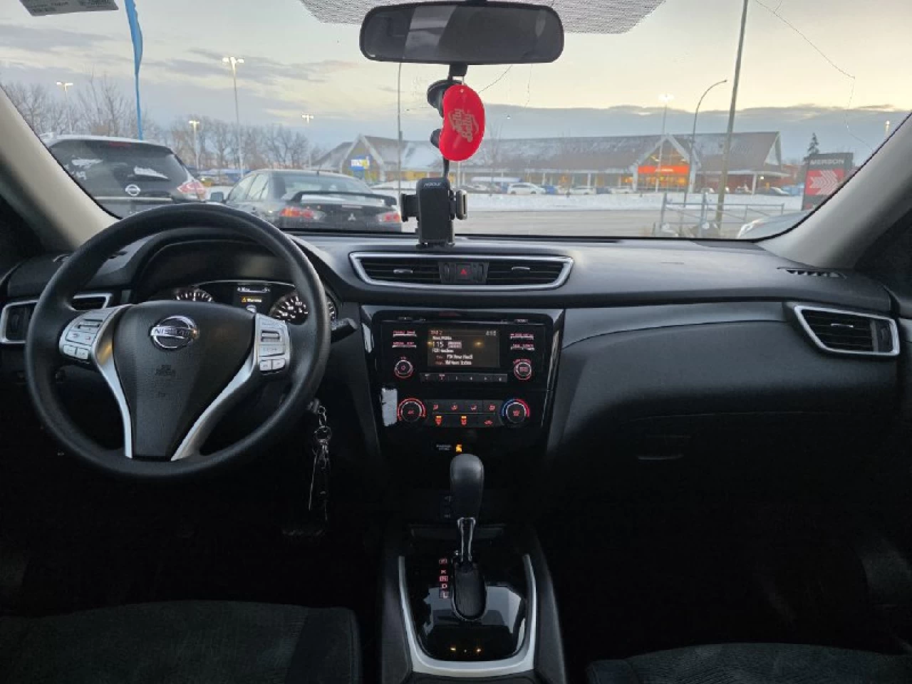 2015 Nissan Rogue S**CAMERA DE RECUL**EN SPECIAL** Main Image