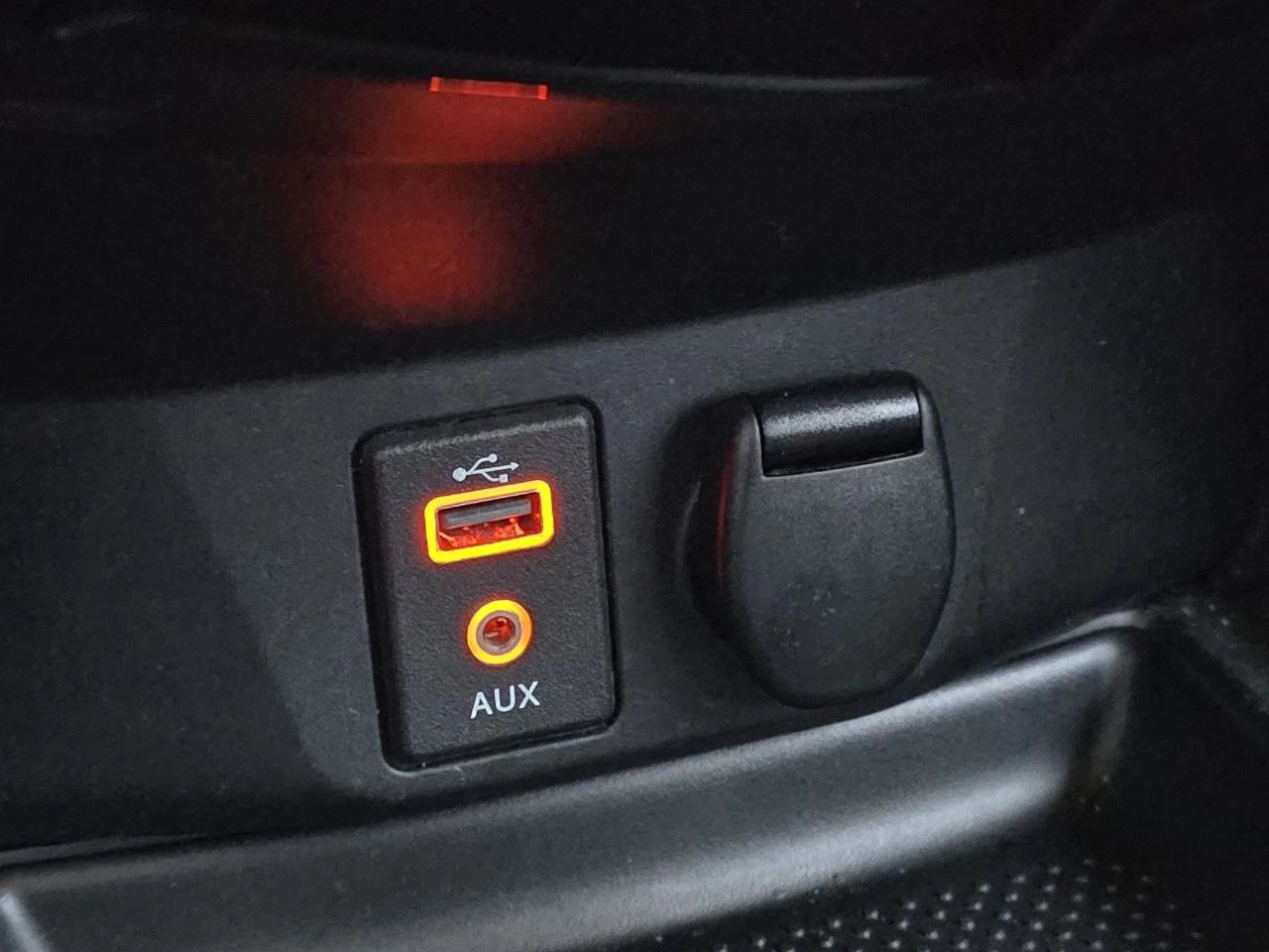 2017 Nissan Rogue S**AWD**CAMERA DE RECULE**SIEGES CHAUFFANTS** Image principale