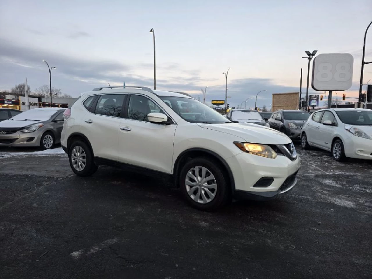 2015 Nissan Rogue S**CAMERA DE RECUL**EN SPECIAL** Main Image