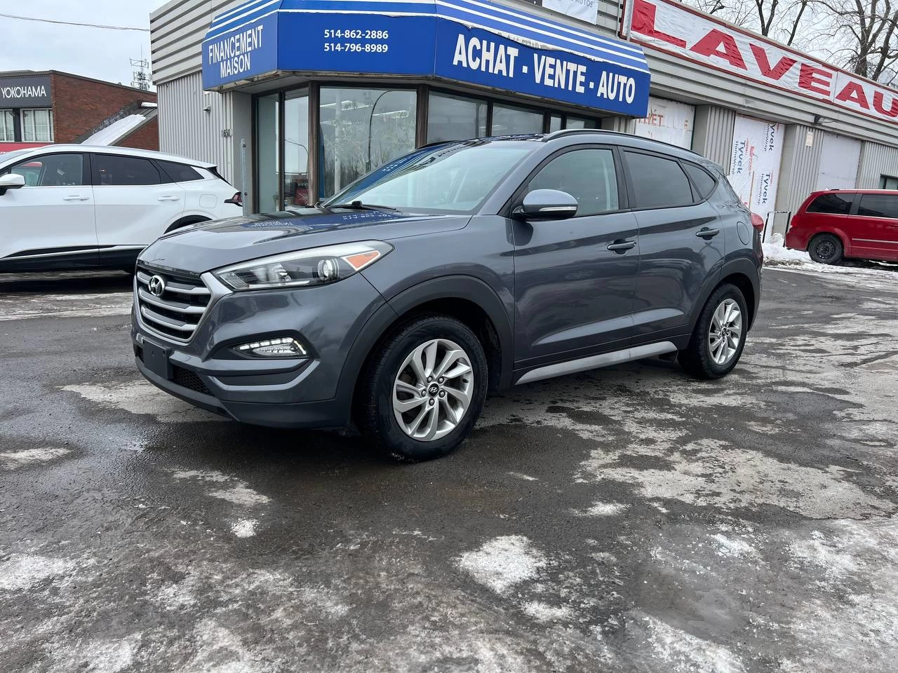 2018 Hyundai Tucson SE**SAAQ CERTIFIEE**CAR PLAY**Toit Ouvrant Panoramique**ANGLE MORT**CamÉra de Recul**SIEGES EN CUIR**SIÈGES CHAUFFANTS AVANT et ARRIERE**VOLANT CHAUFFANT**MAGS** Image principale