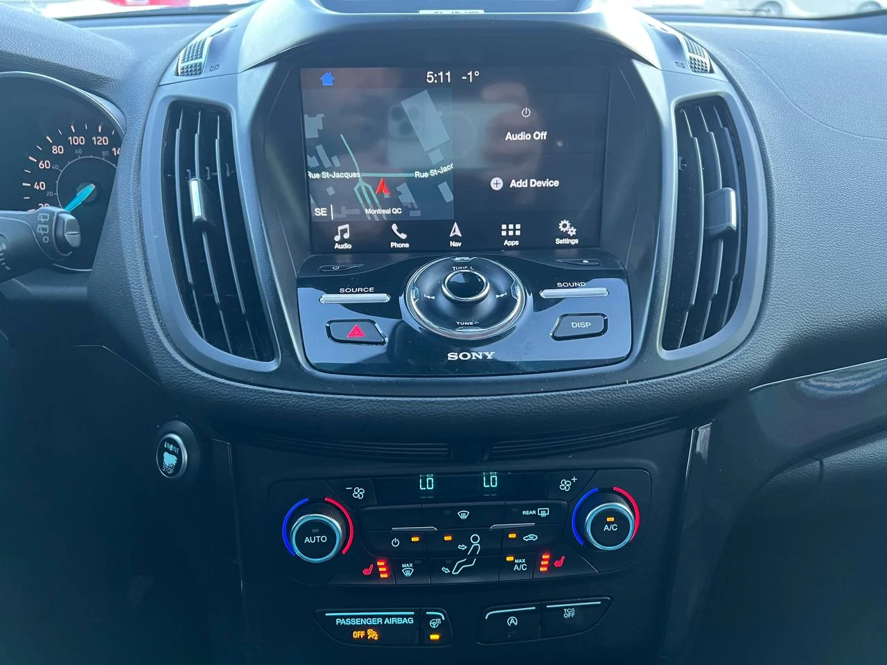 2017 Ford Escape Titanium**AWD**JAMAIS ACCIDENTEE**SAAQ CERTIFIEE**Toit Ouvrant Panoramique**ANGLE MORT**CamÉra de Recul**SIEGES EN CUIR**Navigation**SIEGES CHAUFFANTS**VOLANT CHAUFFANT**dÉmarrage À distance**MAGS** Image principale