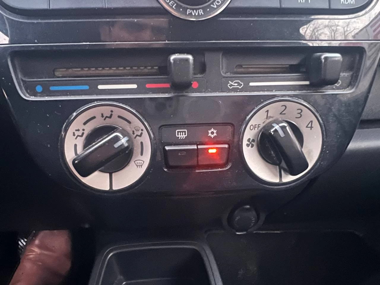 2015 Mitsubishi Mirage ES** Main Image