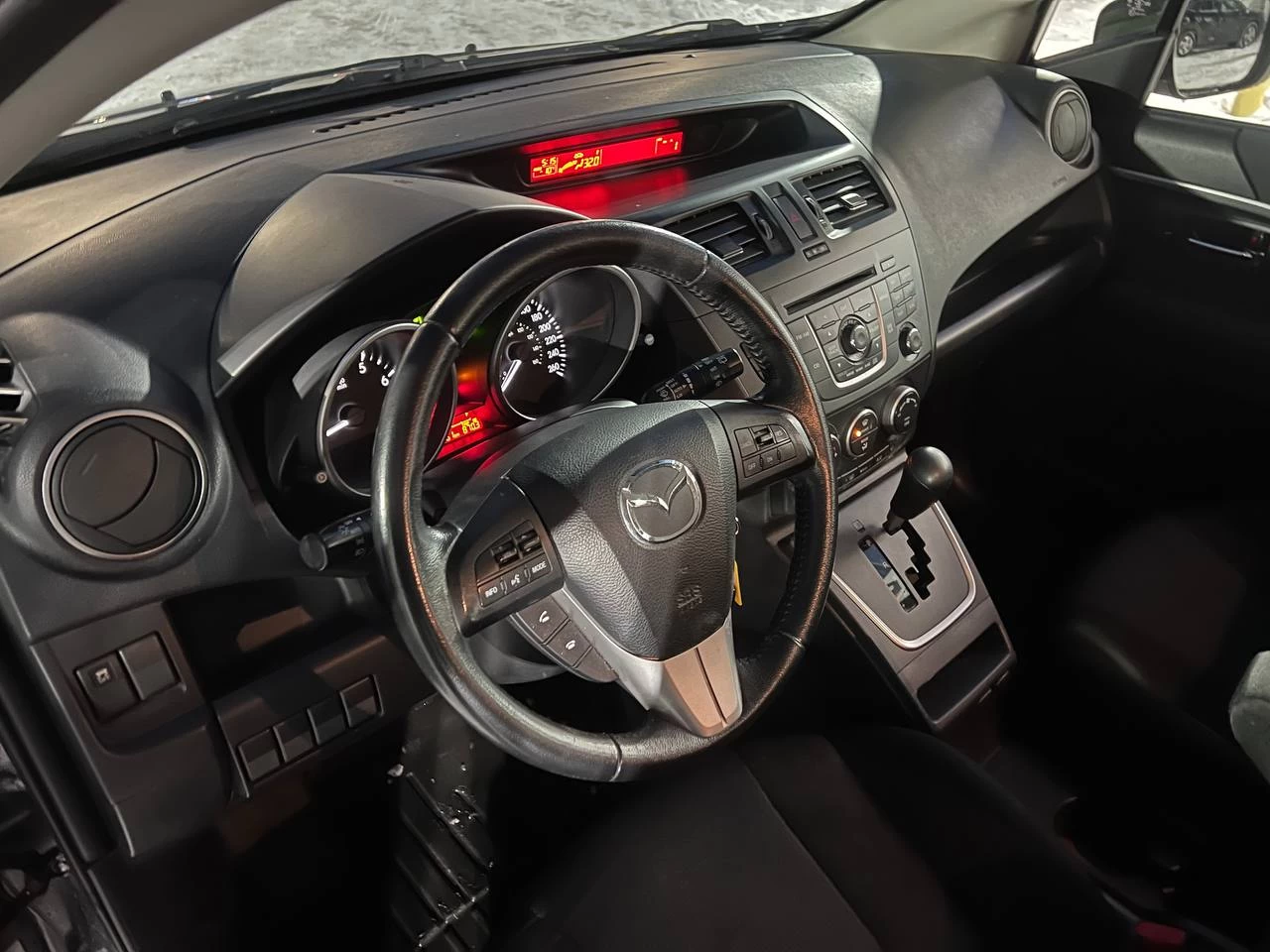 2015 Mazda 5 GS**Jamais Accidente**Tres Bien Entretenu**6 PASSAGERS**MAGS**EN SPECIAL** Main Image