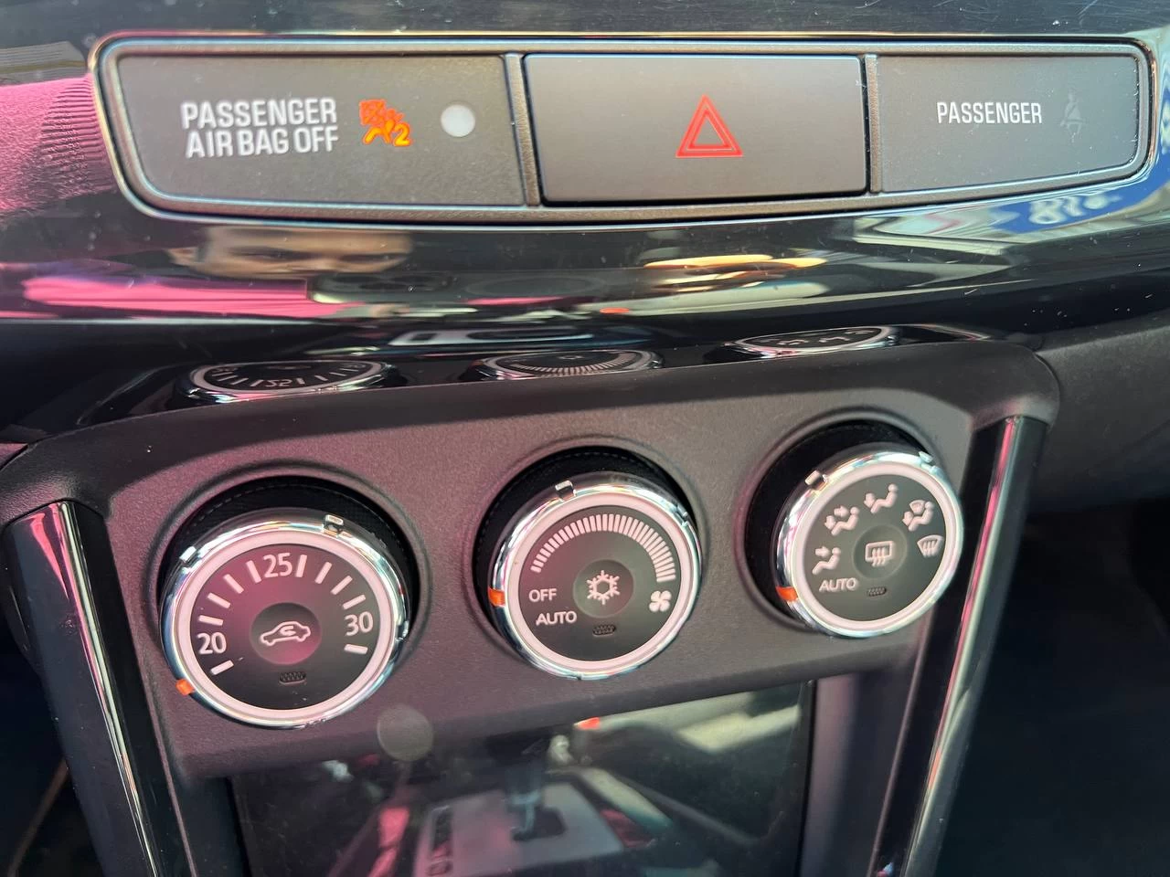 2017 Mitsubishi Lancer SE Anniversary Edition**TOIT OUVRANT**CAMERA DE RECULE**SIEGES CHAUFFANTS**MAGS** Image principale