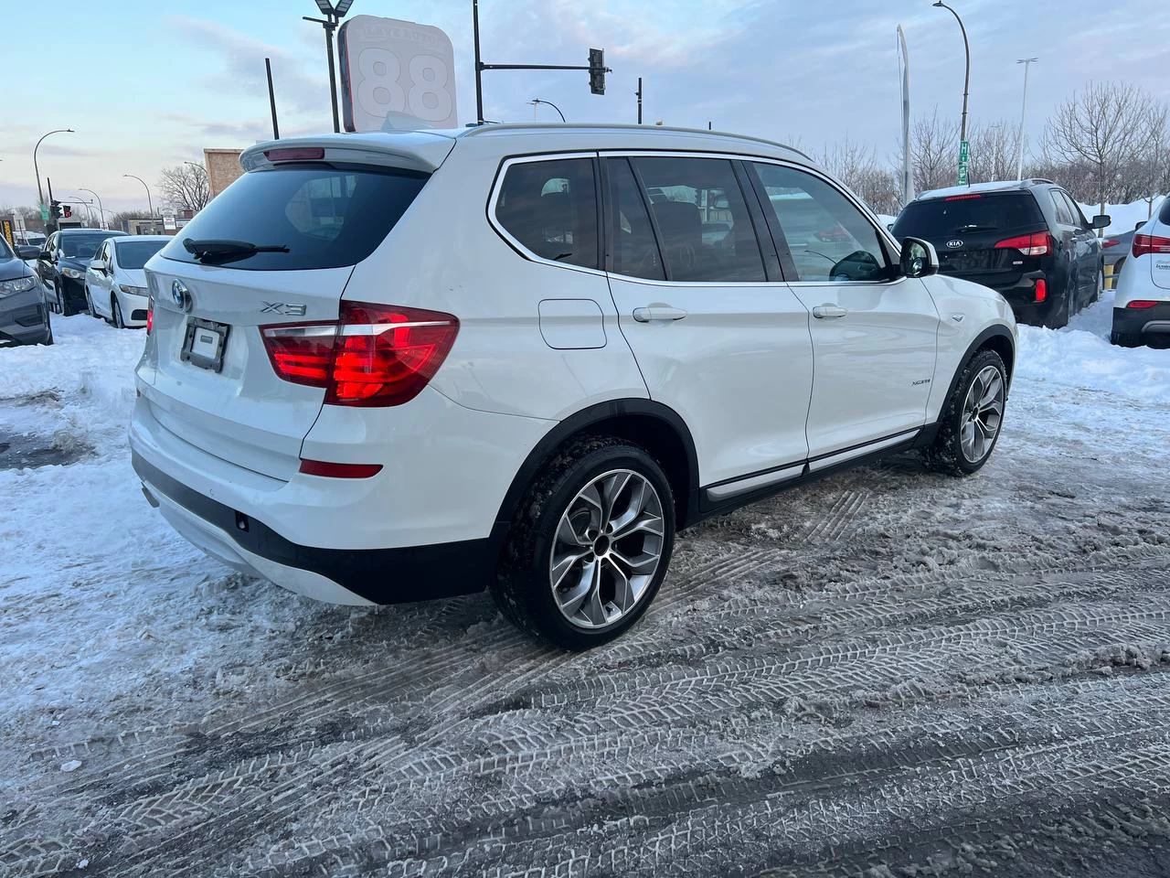 2015 BMW X3 XDrive28i**AWD**SAAQ CERTIFIEE**TOIT PANORAMIQUE**CAMERA DE RECULE**SIEGES CHAUFFNATS**MAGS**VOLANT CHAUFFNATS**CUIR** Image principale