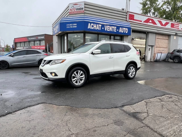 Nissan Rogue SV**AWD**SAAQ CERTIFIEE**Un Proprietaire**TOIT OUVRANT PANORAMIQUE**CAMERA DE RECULE**SIEGES CHAUFFNATS**Mags** 2015
