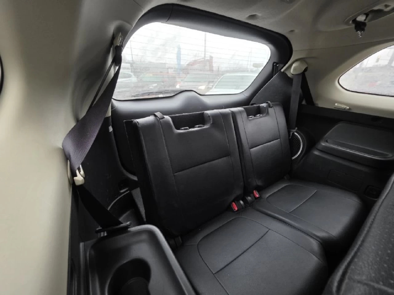 2015 Mitsubishi Outlander **GT**JAMAIS ACCIDENTEE**7 PASSAGERS**CUIR**NAVI**CAMERA DE RECUL**SIEGES CHAIFFANTS**MAGS** Image principale