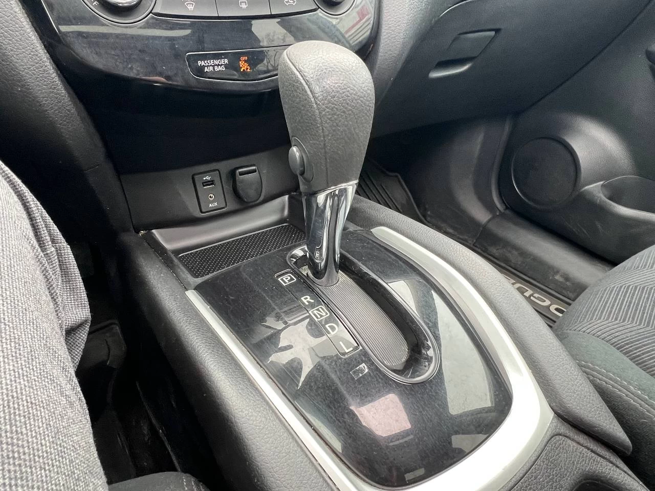 2015 Nissan Rogue SV**AWD**CERTIFIÉ Par la SAAQ**TOIT PANORAMIQUE**CAMERA DE RECULE**SIEGES CHAUFFANTS** Image principale