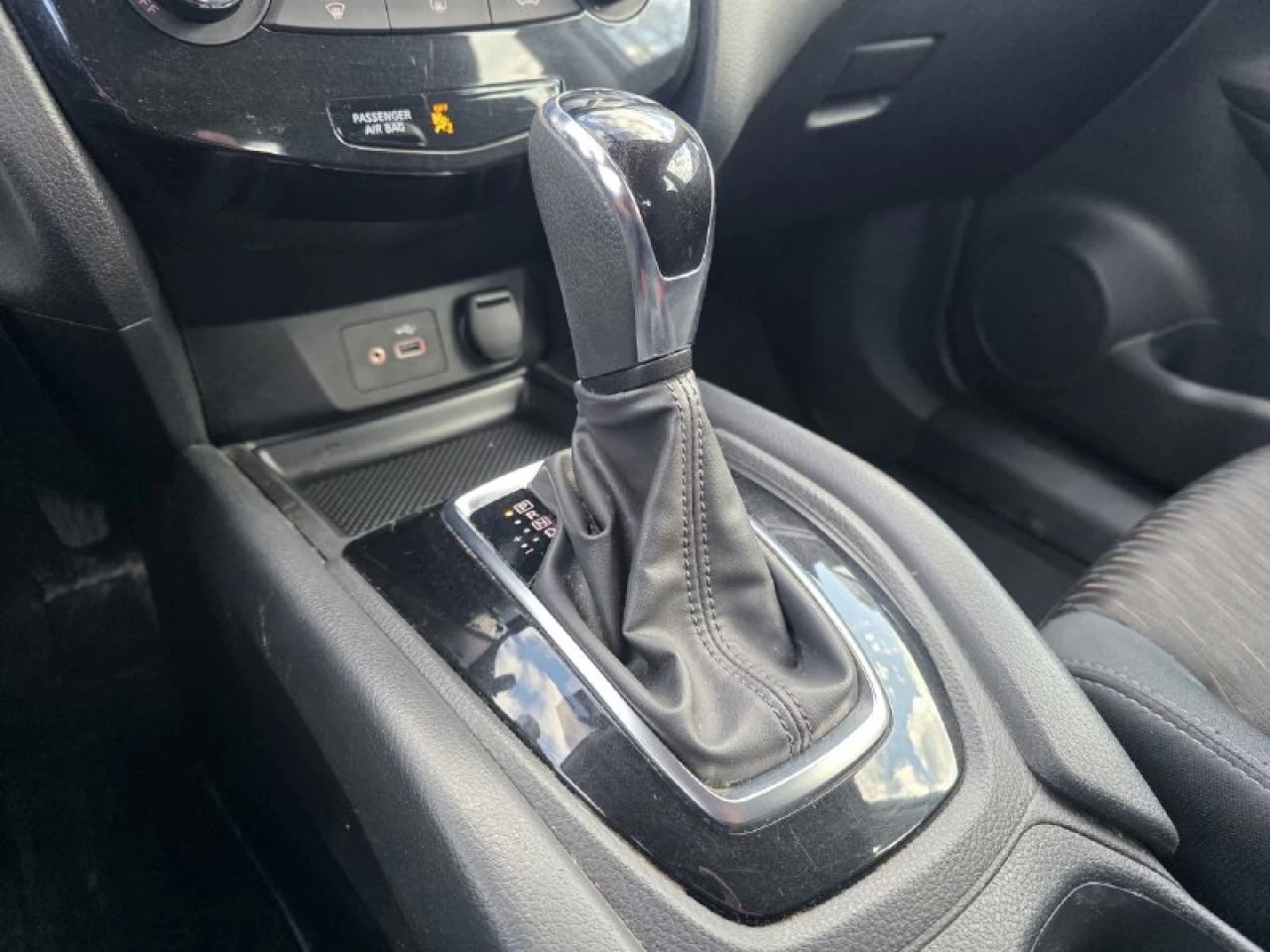 2018 Nissan Rogue S**AWD**CAMERA DE RECUL**SIEGES CHAUFFANTS**Mags** Image principale