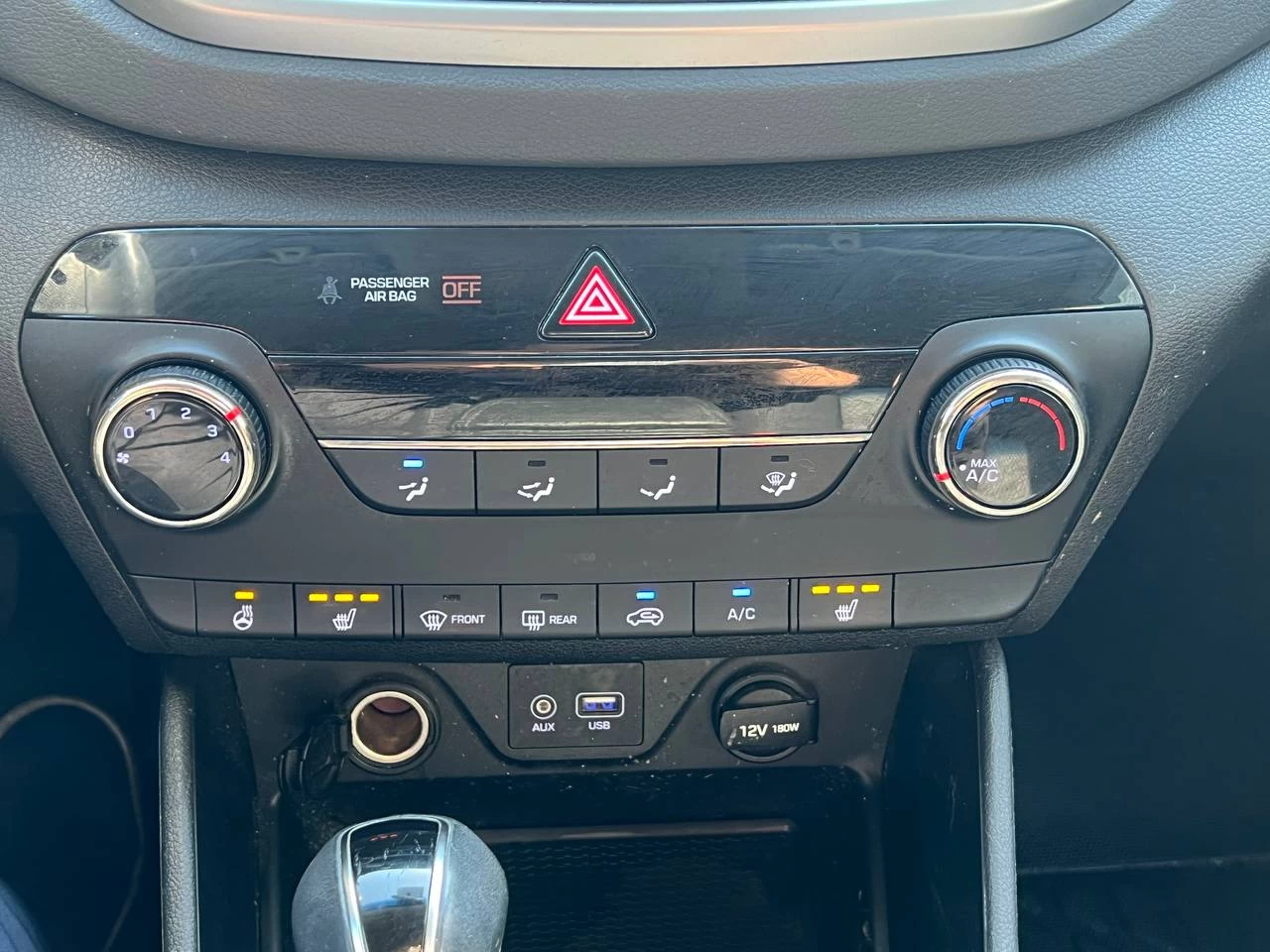 2017 Hyundai Tucson Premium**AWD**SAAQ CERTIFIEE**CamÉra de Recul**Volant Chauffant**SIEGES CHAUFFNATS AVANT ET ARRIERE**ANGLE MORT**MAGS** Image principale