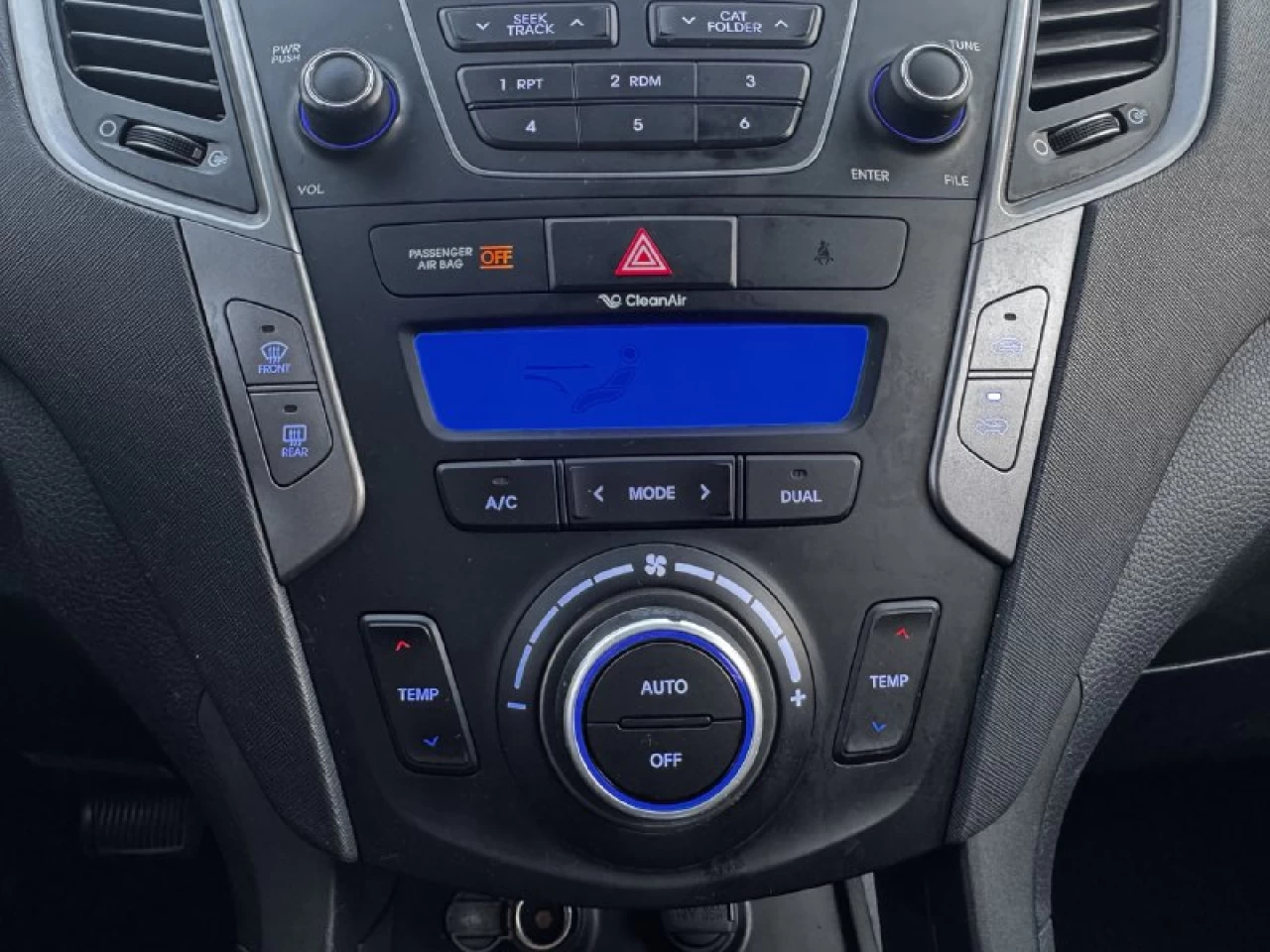 2015 Hyundai Santa Fe Sport Premium**AWD**Jamais Accidente**SIEGES CHAUFFNATS AVANT ET ARRIERE**VOLANT CHAUFFNATS**MAGS** Image principale
