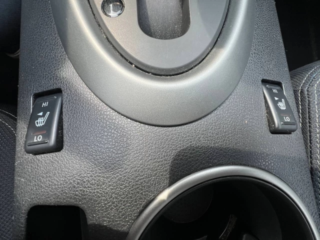 Nissan Rogue SV**AWD**CAMERA DE RECULE**SIEGES CHAUFFNATS**MAGS** 2011