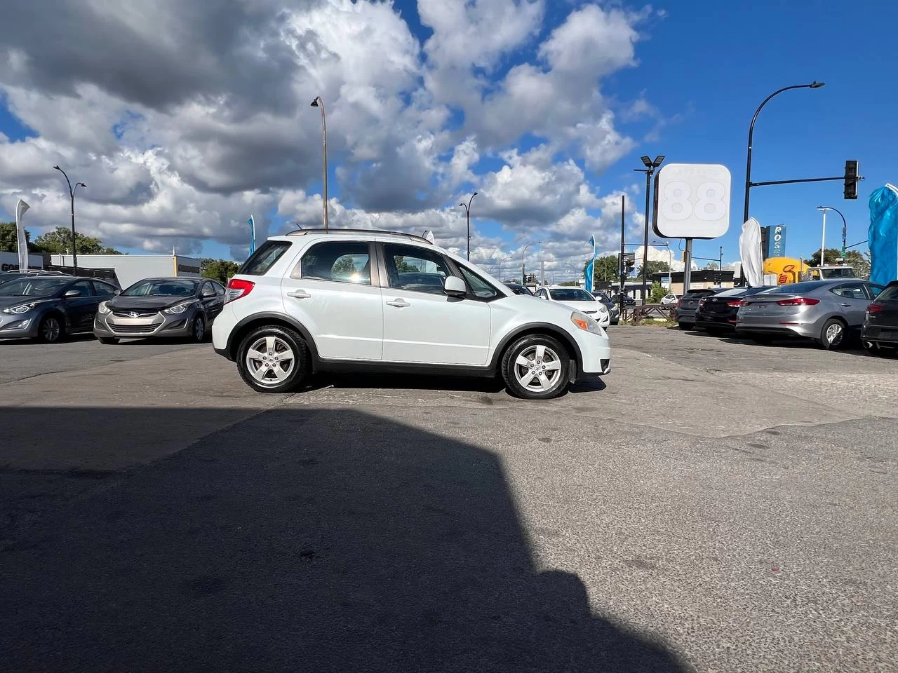 2010 Suzuki SX4 JX**AWD**MAGS** Image principale