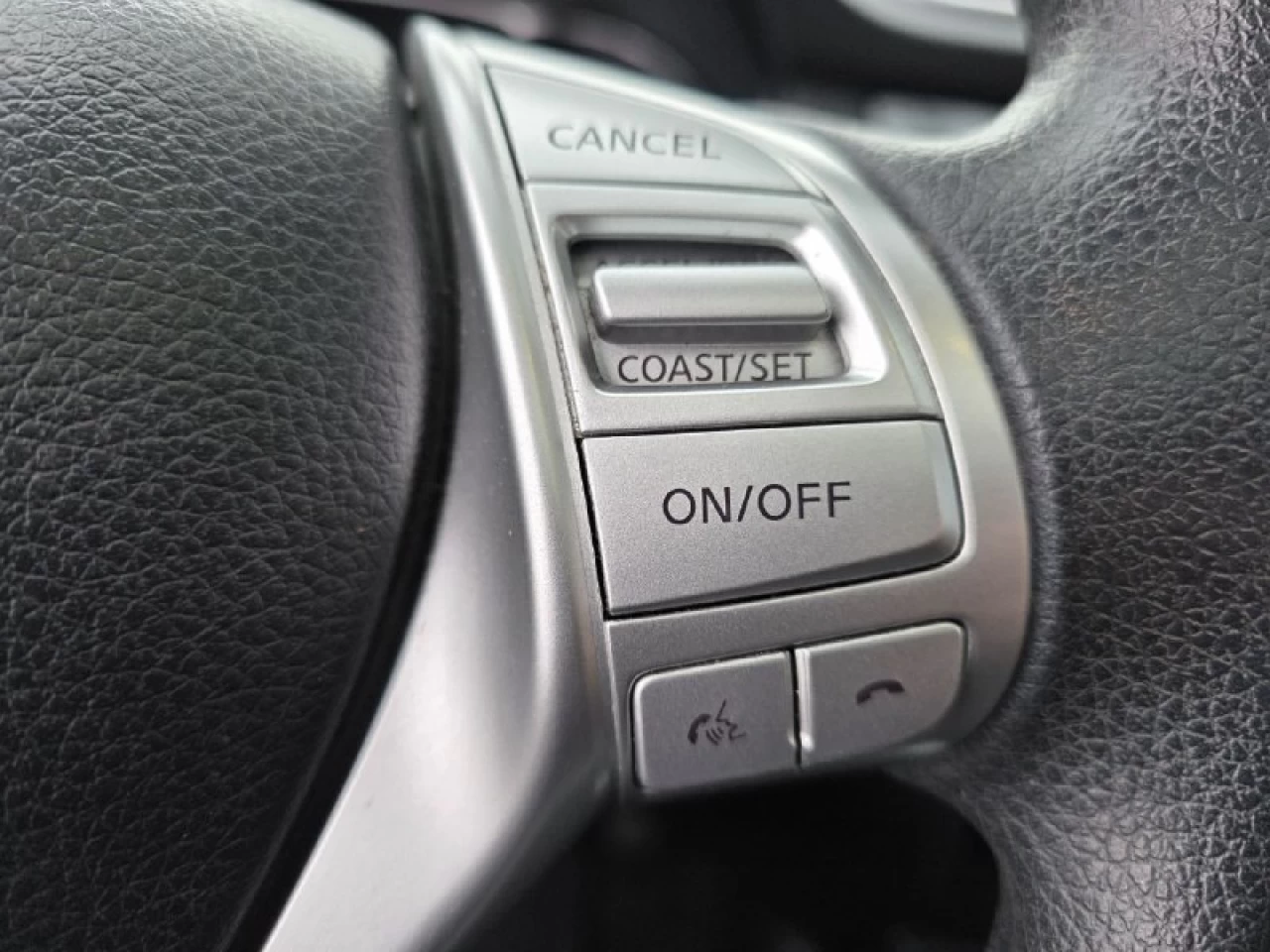 2014 Nissan Rogue SV**AWD**TOIT OUVRANT PANORAMIQUE**CAMERA DE RECULE**SIEGES CHAUFFNATS** Image principale