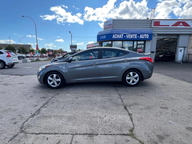 Hyundai Elantra GLS**Jamais accidente**Un Propriétaire**Toit Ouvrant**SIEGES CHAUFFANTS**SIEGES CHAUFFANTS ARRIERE**MAGS** 2013