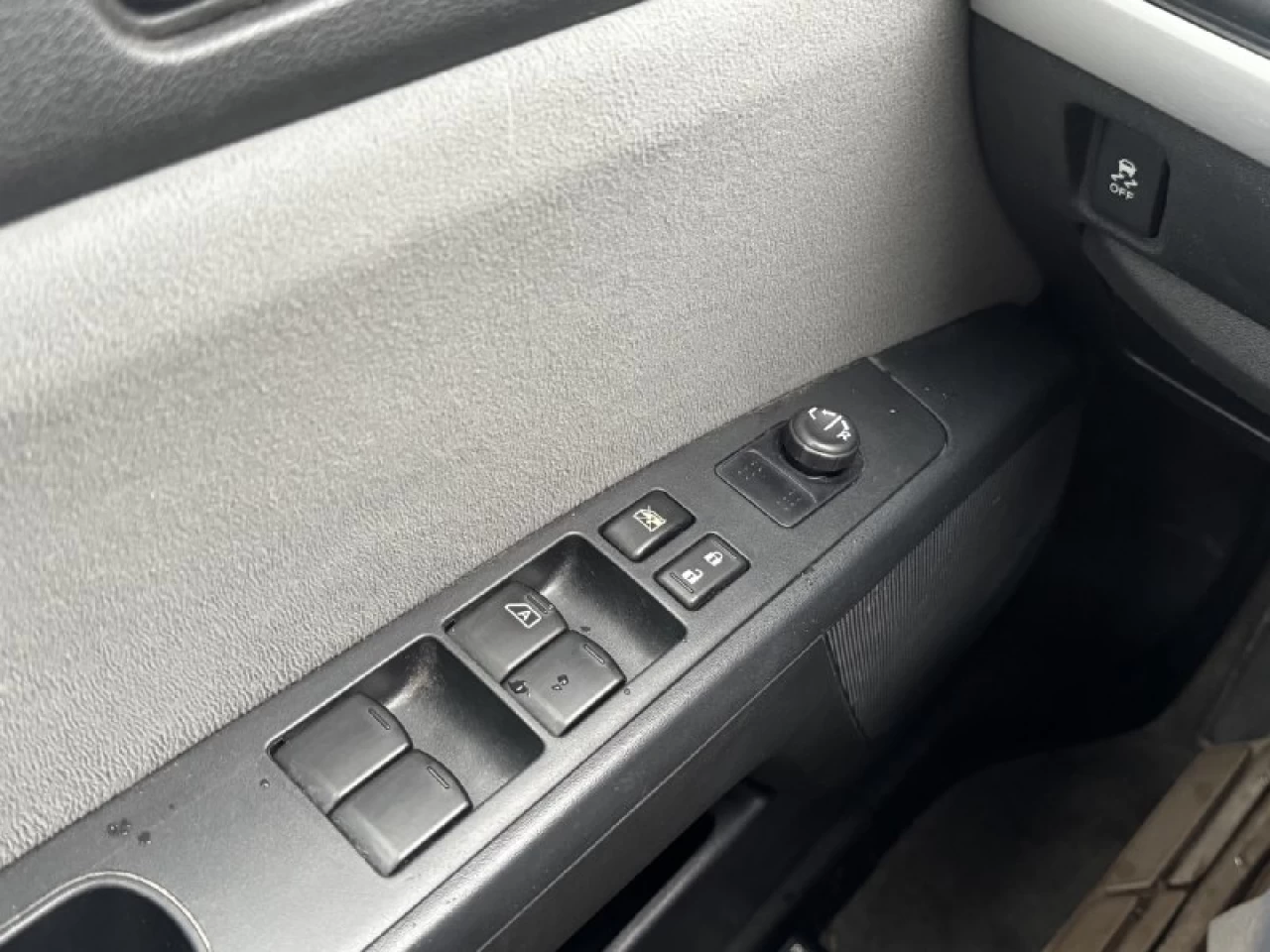 2012 Nissan Sentra 2.0**S**MAGS** Main Image