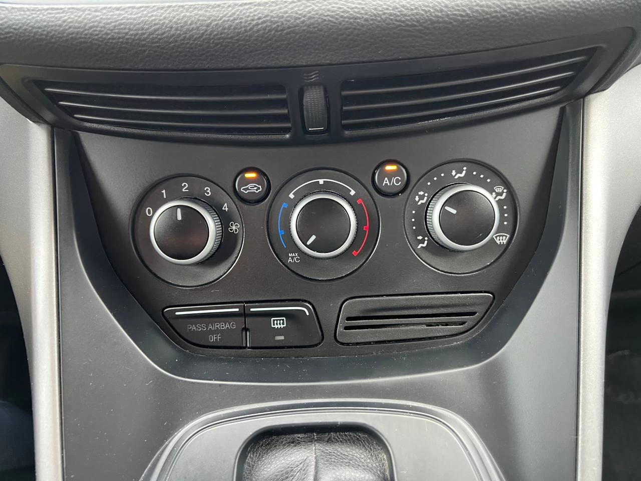 2014 Ford Escape SE**AWD**Jamais Accidente**CamÉra de Recul**SIEGES CHAUFFANTS**MAGS** Image principale