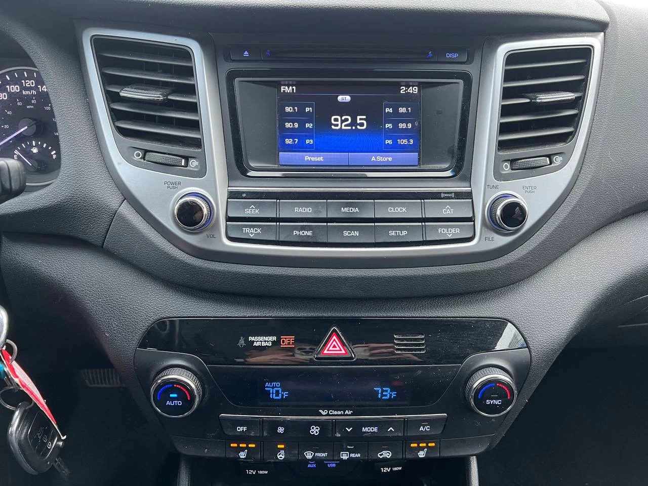 2017 Hyundai Tucson LIMITEE**JAMAIS ACCIDENTEE**CERTIFIEE SAAQ**AWD**TOIT OUVRANT PANORAMIQUE**SIEGES CHAUFFANTS AVANT ET ARRIÈRE**SIEGES EN CUIR**Alerte d’angle mort**VOLANT CHAUFFANT**Mags** Main Image