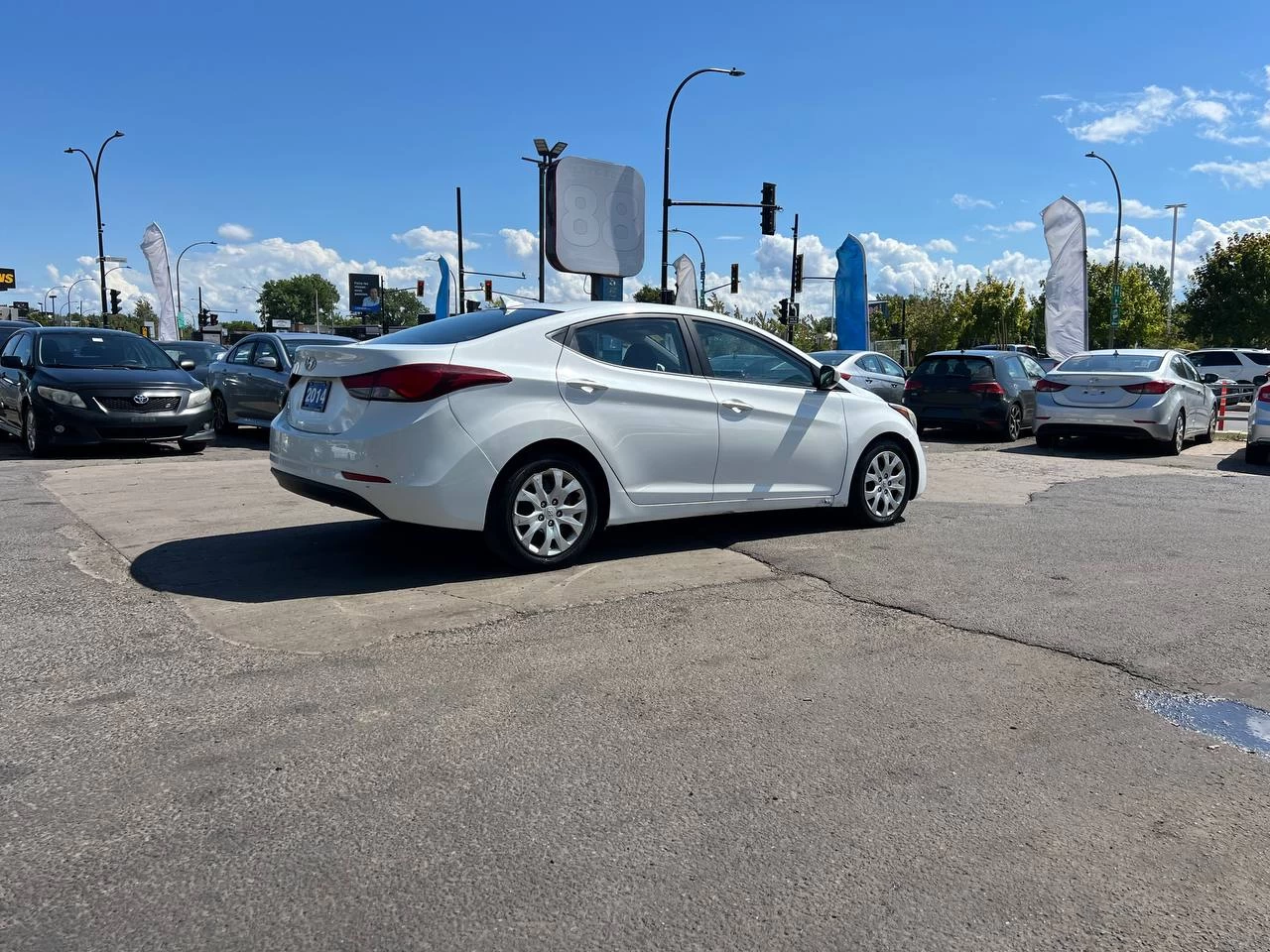 2014 Hyundai Elantra GL**SAAQ CERTIFIEE**SIEGES CHAUFFANTS** Image principale