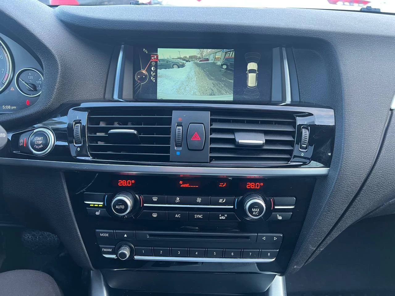 2015 BMW X3 XDrive28i**AWD**SAAQ CERTIFIEE**TOIT PANORAMIQUE**CAMERA DE RECULE**SIEGES CHAUFFNATS**MAGS**VOLANT CHAUFFNATS**CUIR** Image principale