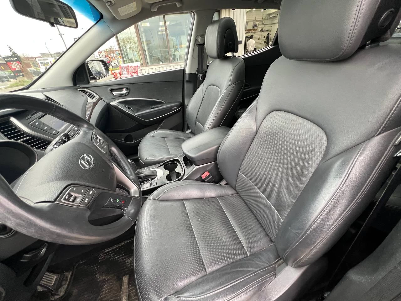 2017 Hyundai Santa Fe Sport SE**AWD**TOIT OUVRANT PANORAMIQUE**SIEGE EN CUIR**CAMERA DE RECUL**SIEGES CHAUFFNATS AVANT ET ARRIERE**Volant Chauffant**Alerte d'angle Mort**MAGS** Main Image