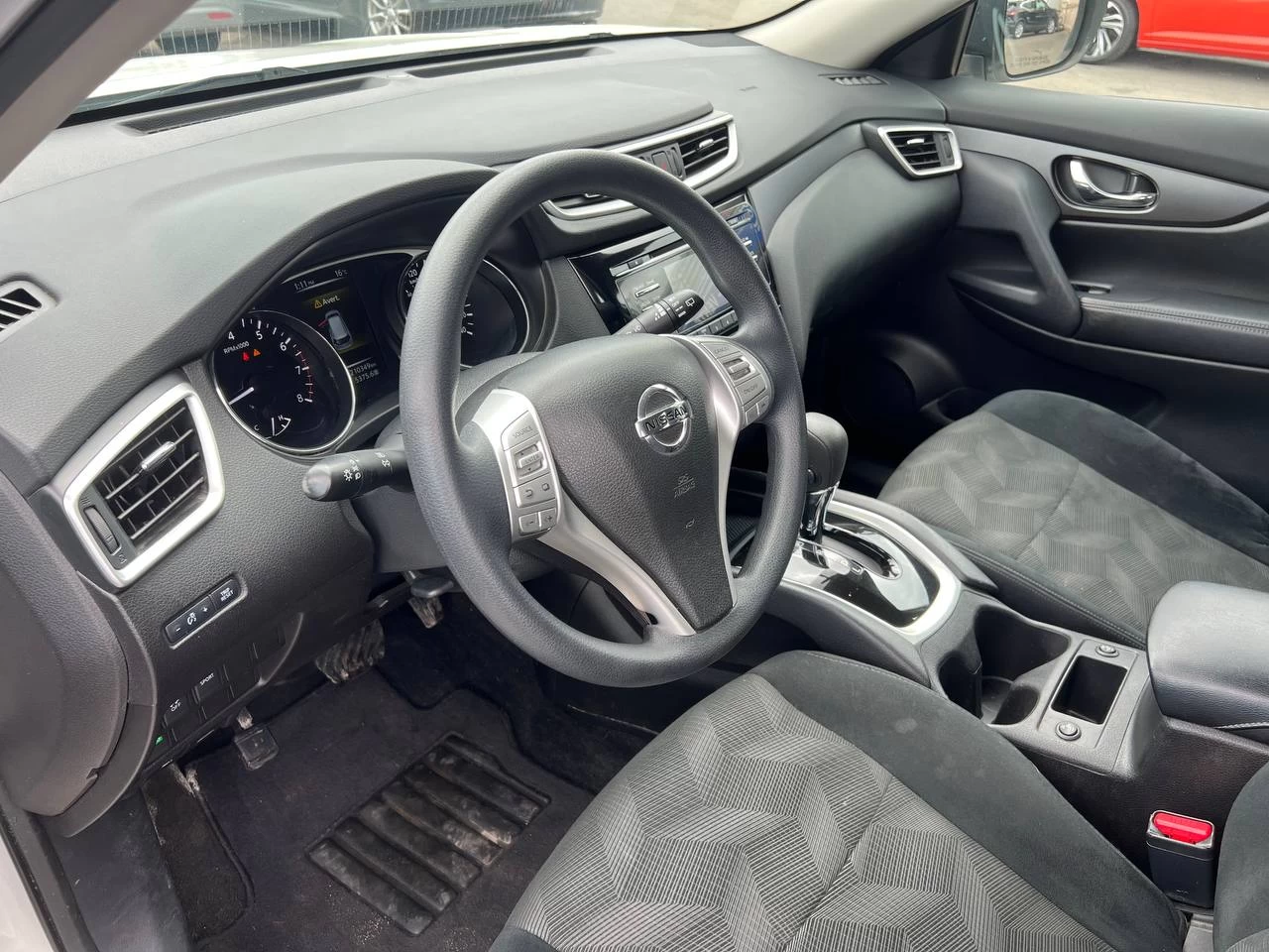2015 Nissan Rogue SV**Jamais accidentÉ**CAMERA DE RECULE**SIEGES CHAUFFNATS** Image principale