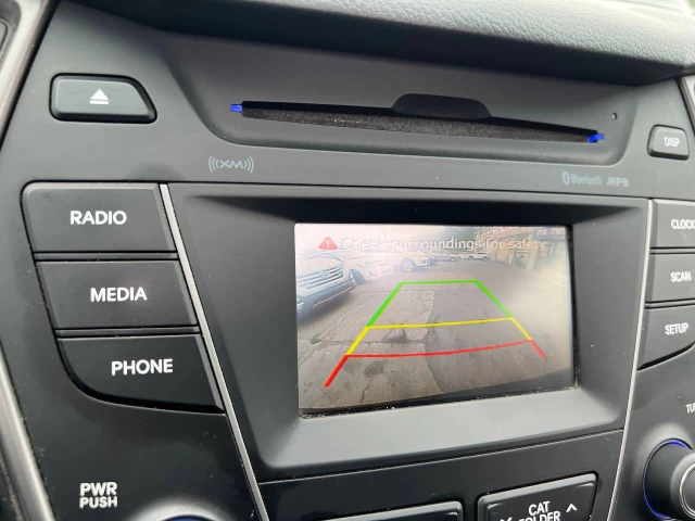 Hyundai Santa Fe Sport SE**AWD**Jamais Accidente**TOIT OUVRANT PANORAMIQUE**SIEGE EN CUIR**CAMERA DE RECUL**SIEGES CHAUFFNATS AVANT ET ARRIERE**VOLANT CHAUFFNATS**MAGS** 2014