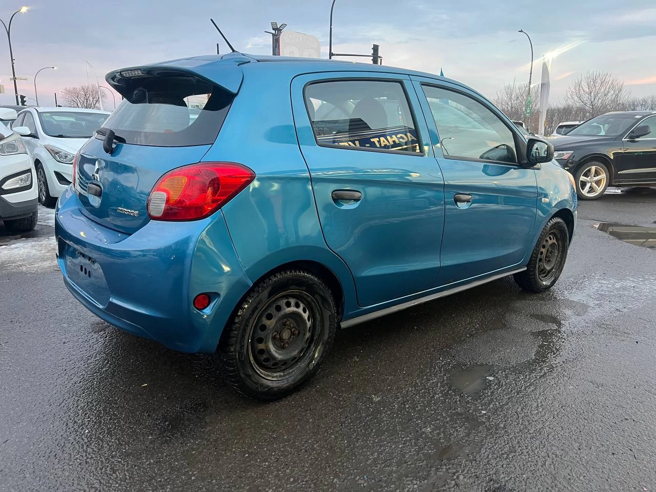 2015 Mitsubishi Mirage ES** Main Image