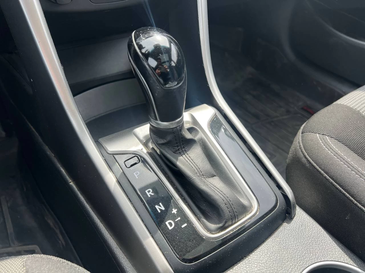 2013 Hyundai Elantra GT GLS**TOIT OUVRANT PANARAMIQUE**SIEGES CHAUFFANTS**MAGS** Image principale